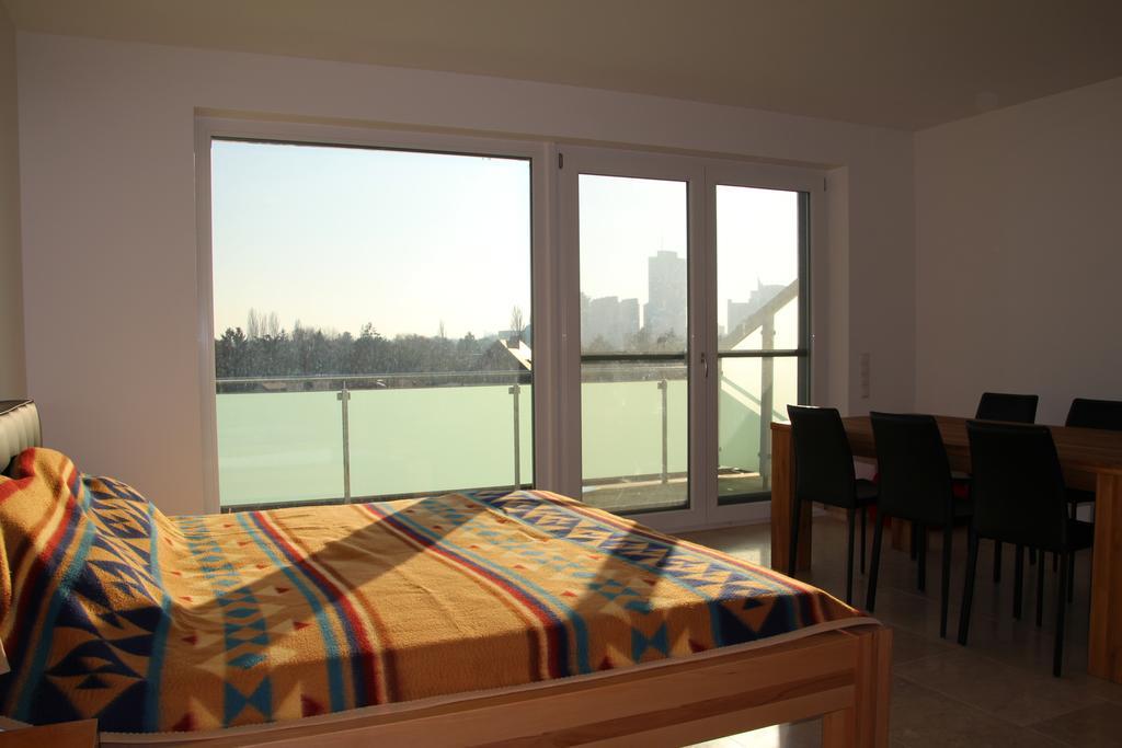 Danube Apartment With City View 비엔나 객실 사진